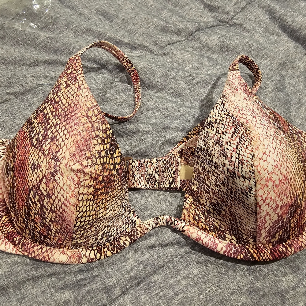 Bikini top